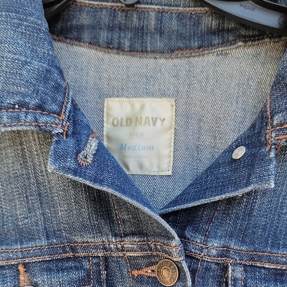 Old Navy Classic Indigo Denim Jacket - Picture 4 of 7